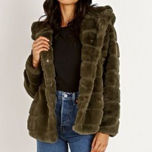 APPARIS Faux Fur Jacket